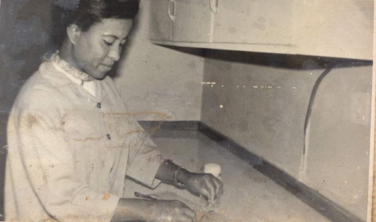 Read more about the article Preparing a Weaning Food at ENI Kitchen 1968.